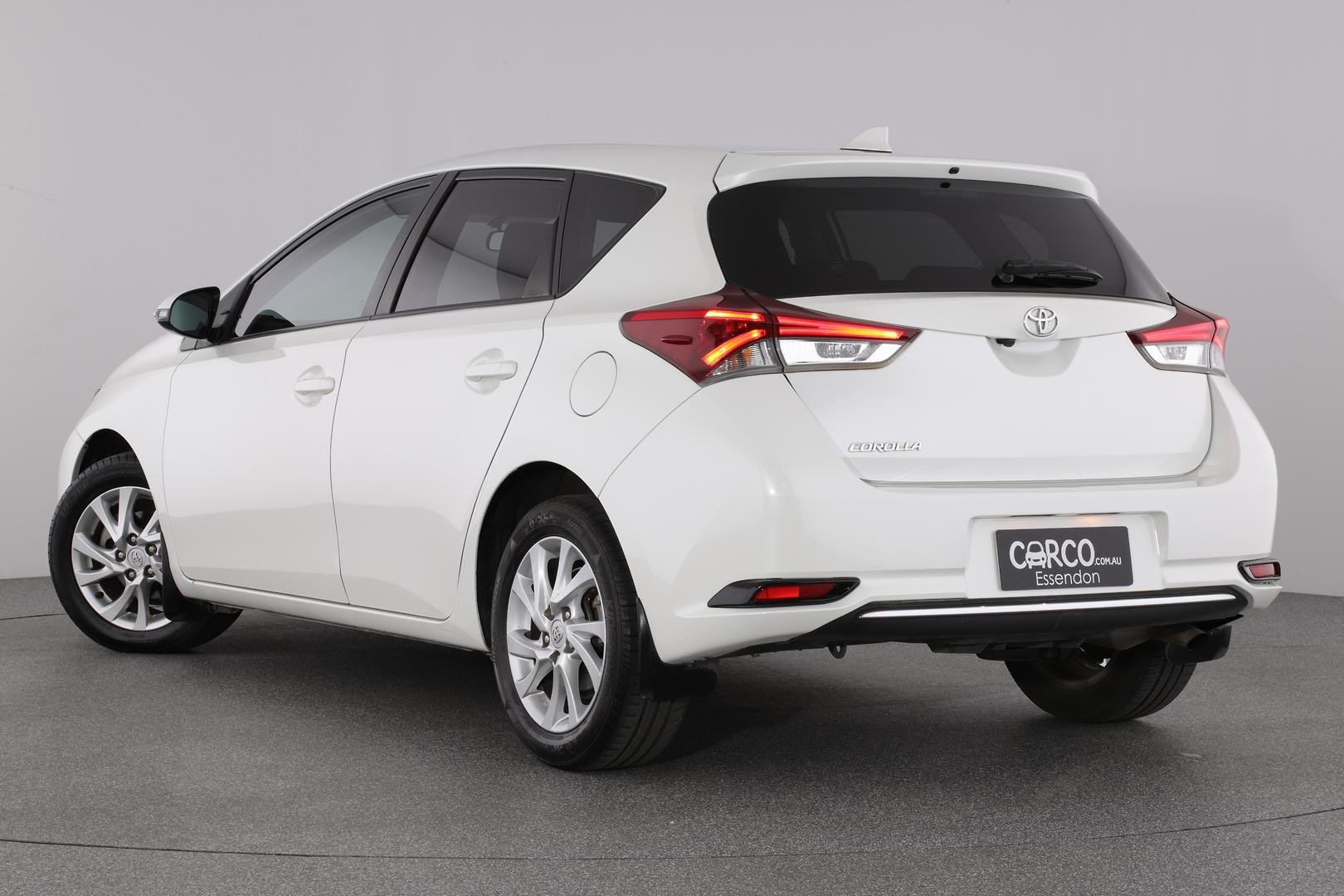 Toyota Corolla image 2