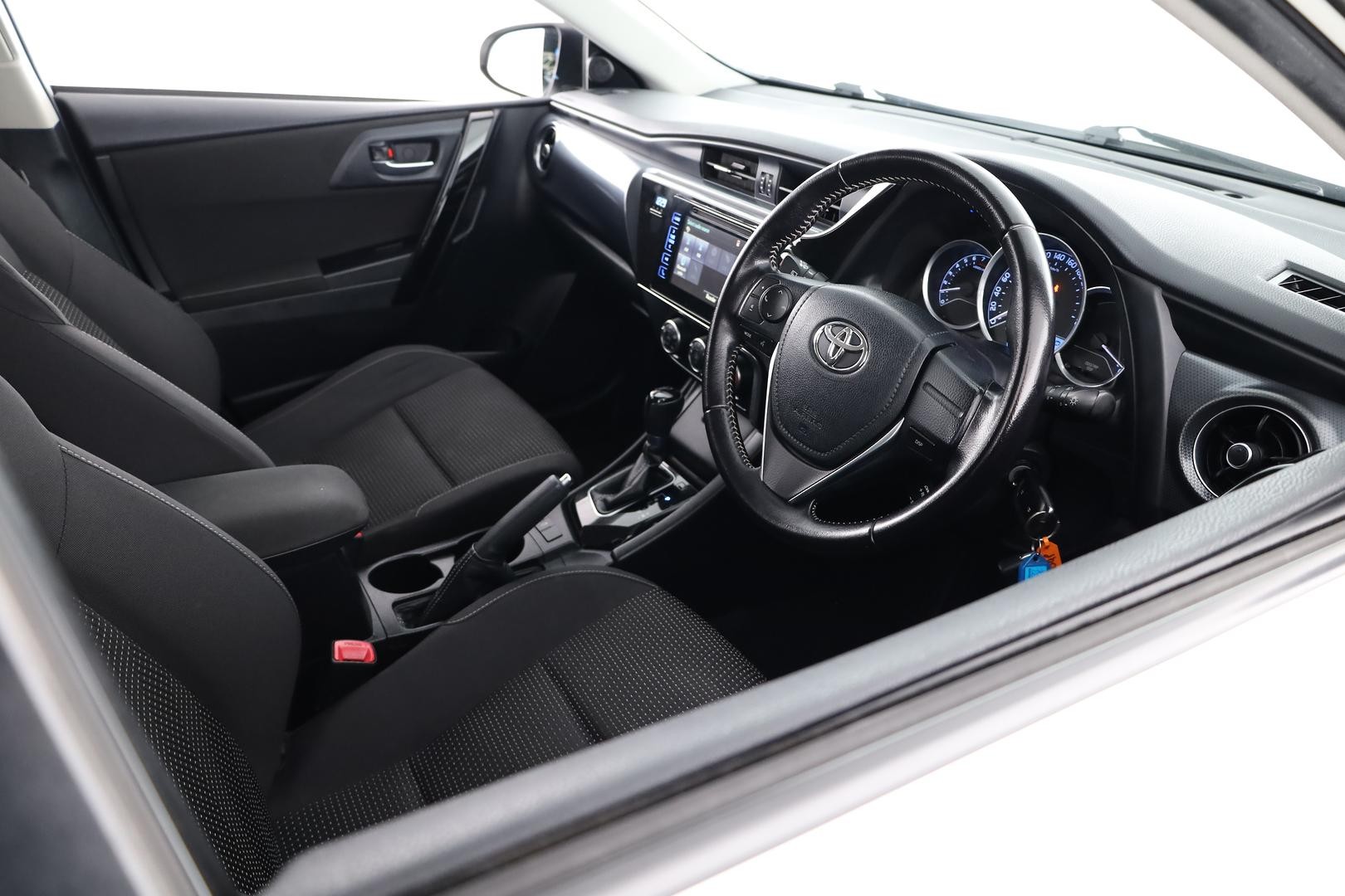 Toyota Corolla image 4