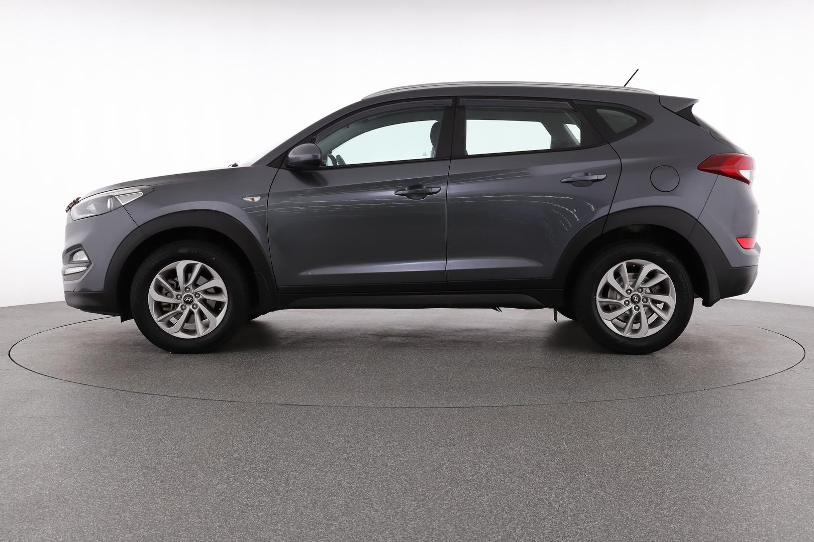 Hyundai Tucson image 2