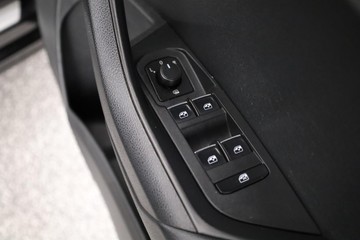 https://dvg-vehicle-assets.s3.amazonaws.com/C002279/34c7vyd2j7heqdmm80bwnmygt.jpg