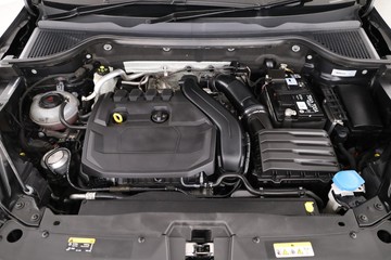 https://dvg-vehicle-assets.s3.amazonaws.com/C002279/403ophs0dp8esu8bzwda6bzia.jpg