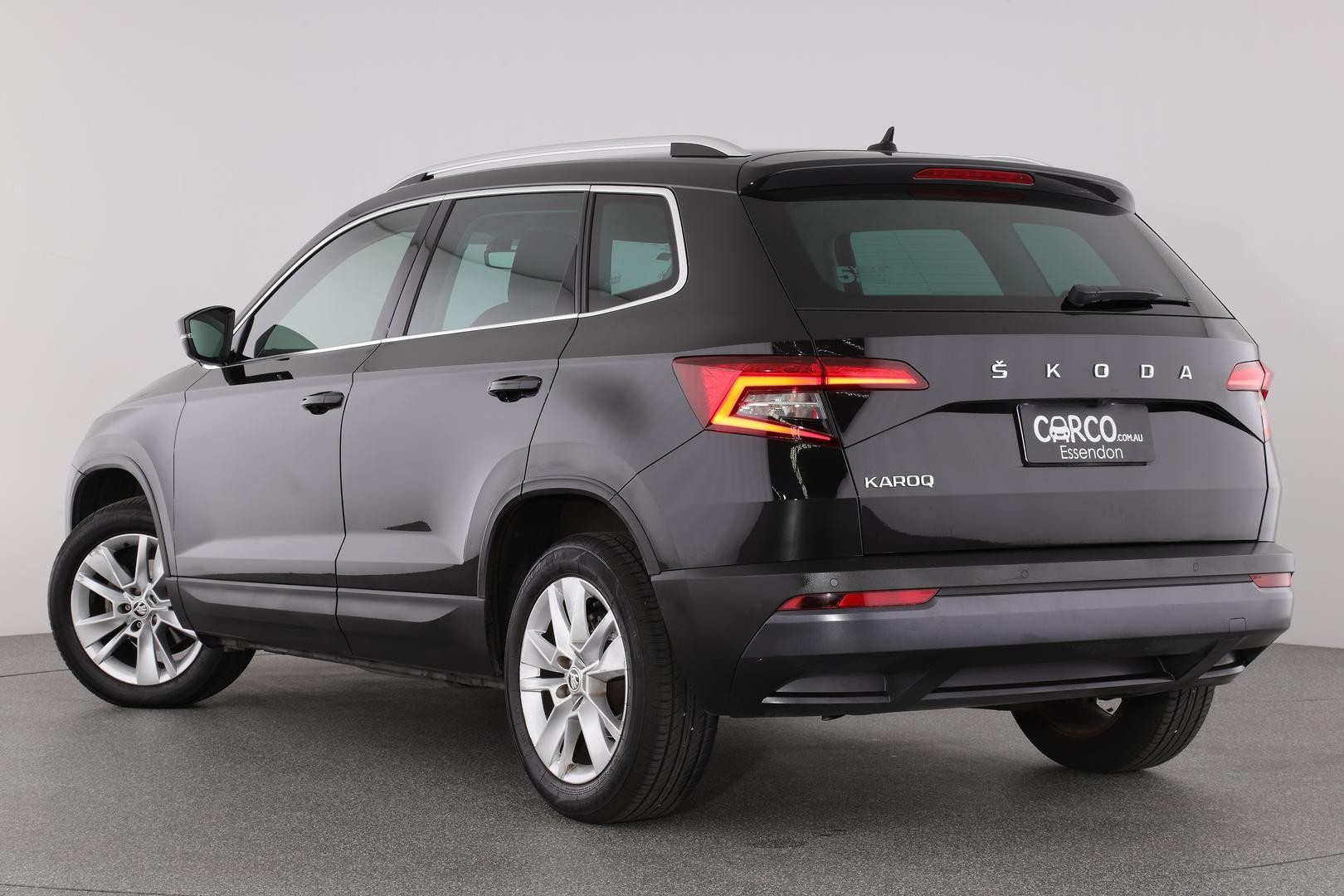 Skoda Karoq image 2