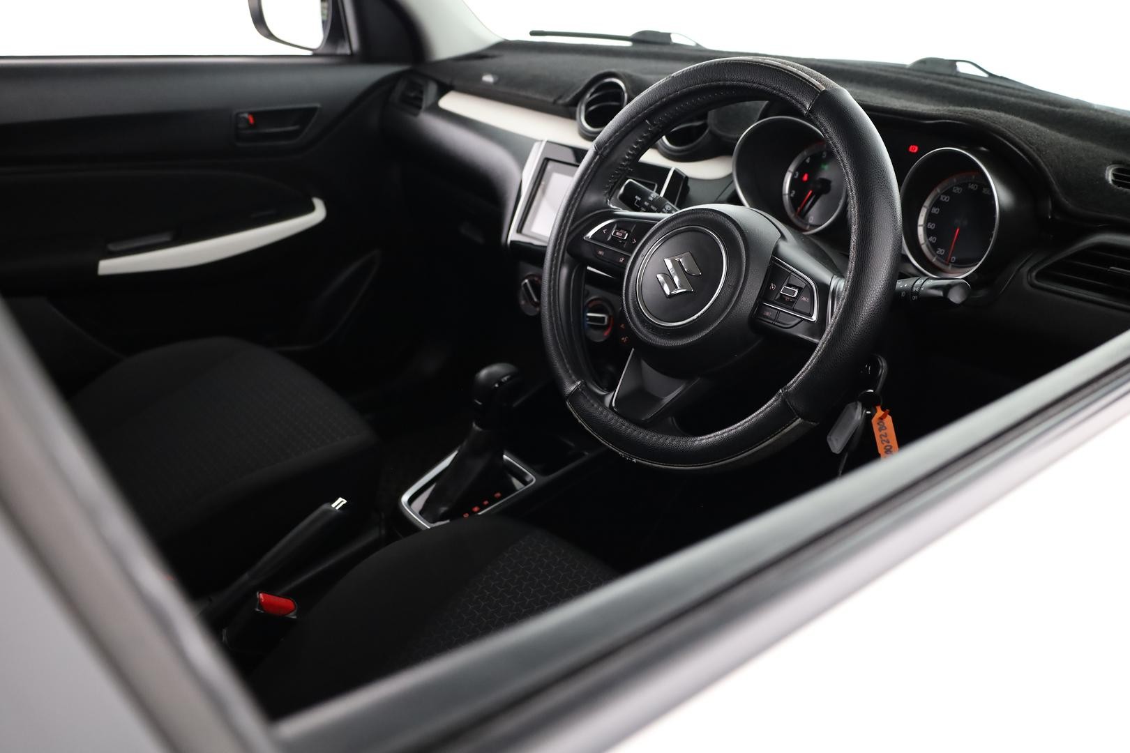 Suzuki Swift image 4