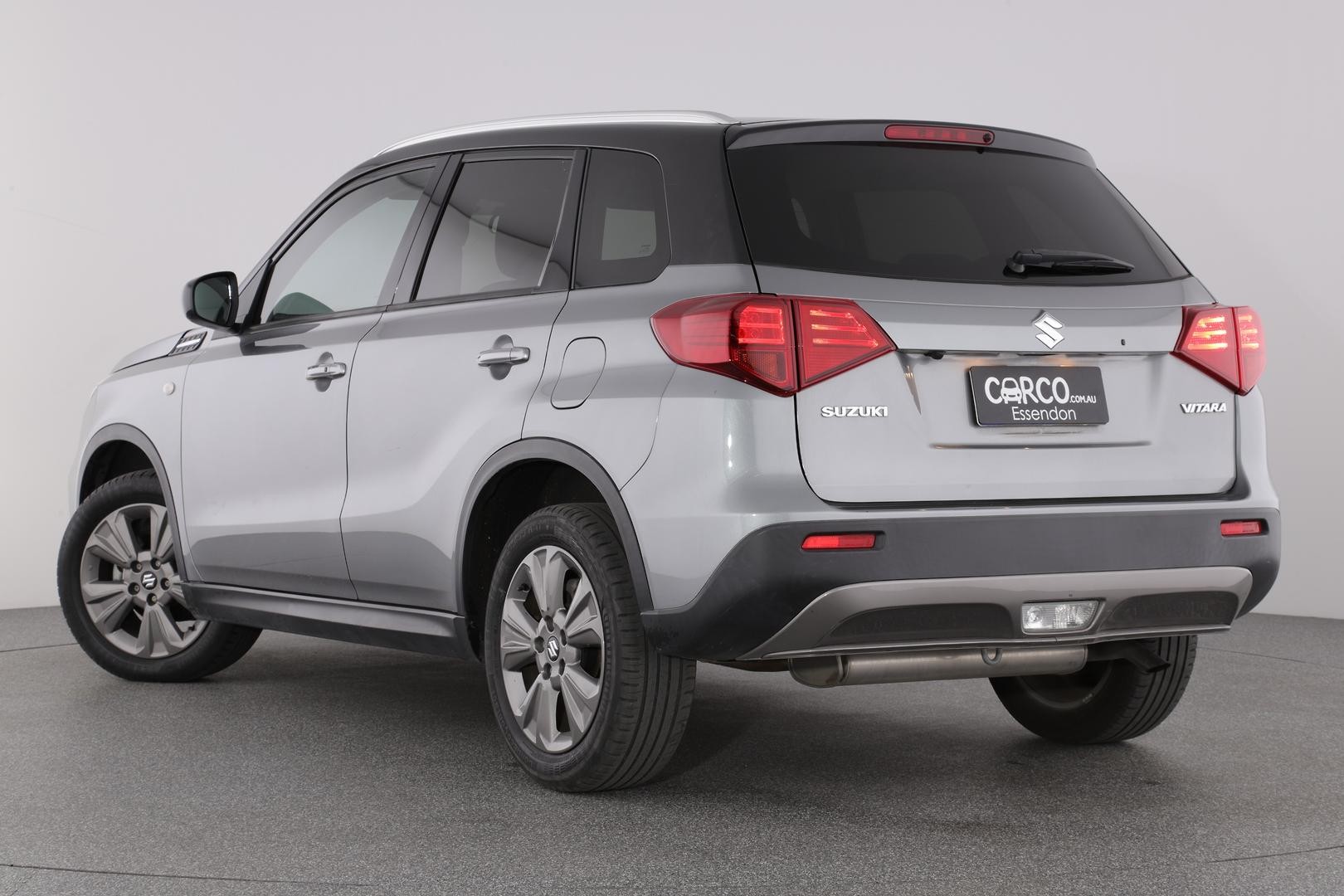 Suzuki Vitara image 2