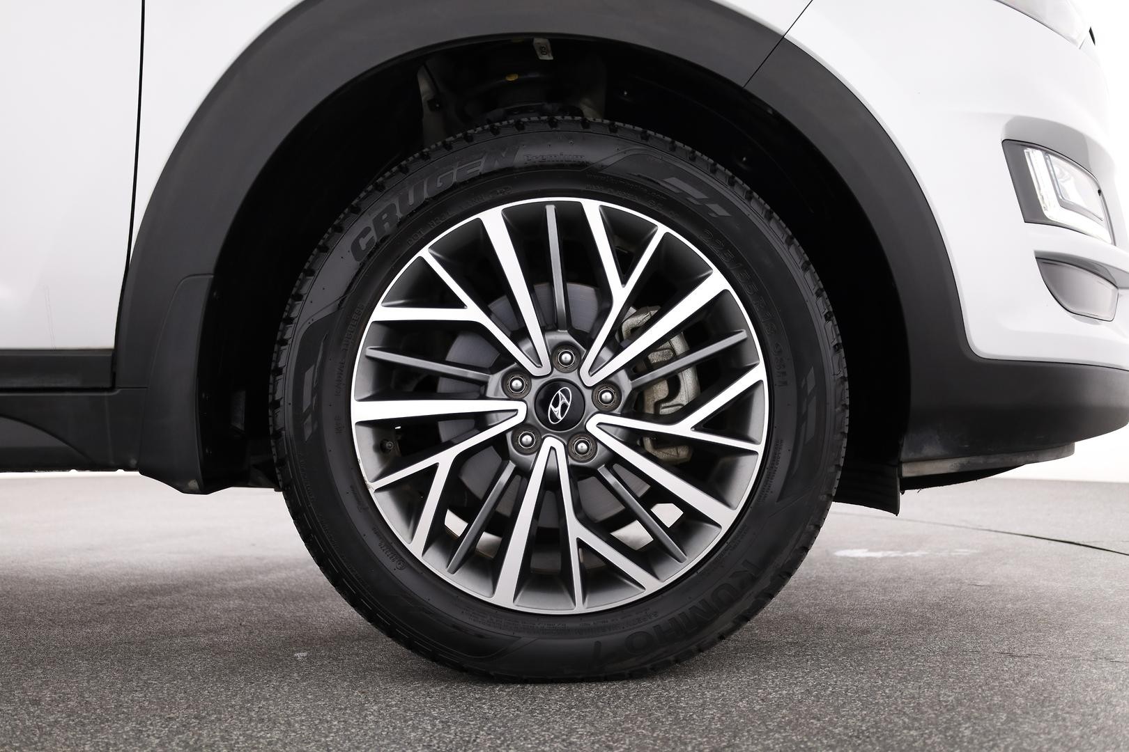 Hyundai Tucson image 3