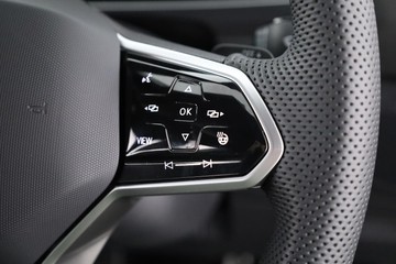 https://dvg-vehicle-assets.s3.amazonaws.com/C002338/5vyf0l8ydags1ikhl7tj6up6a.jpg