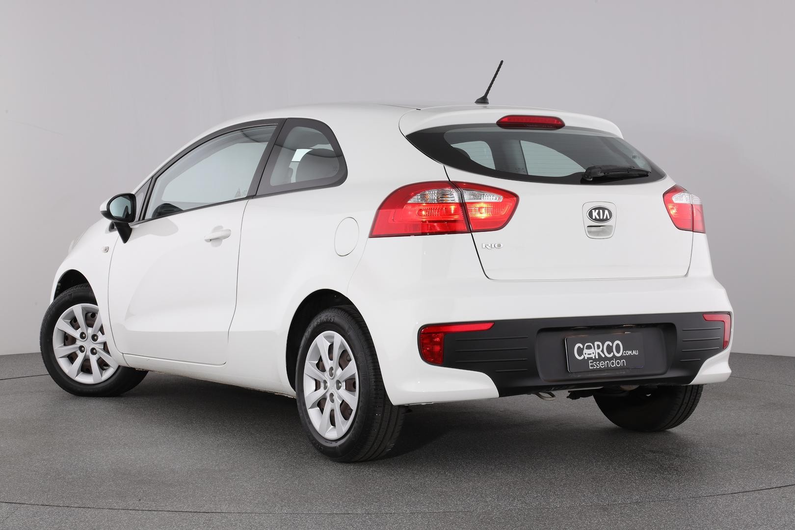 Kia Rio image 2