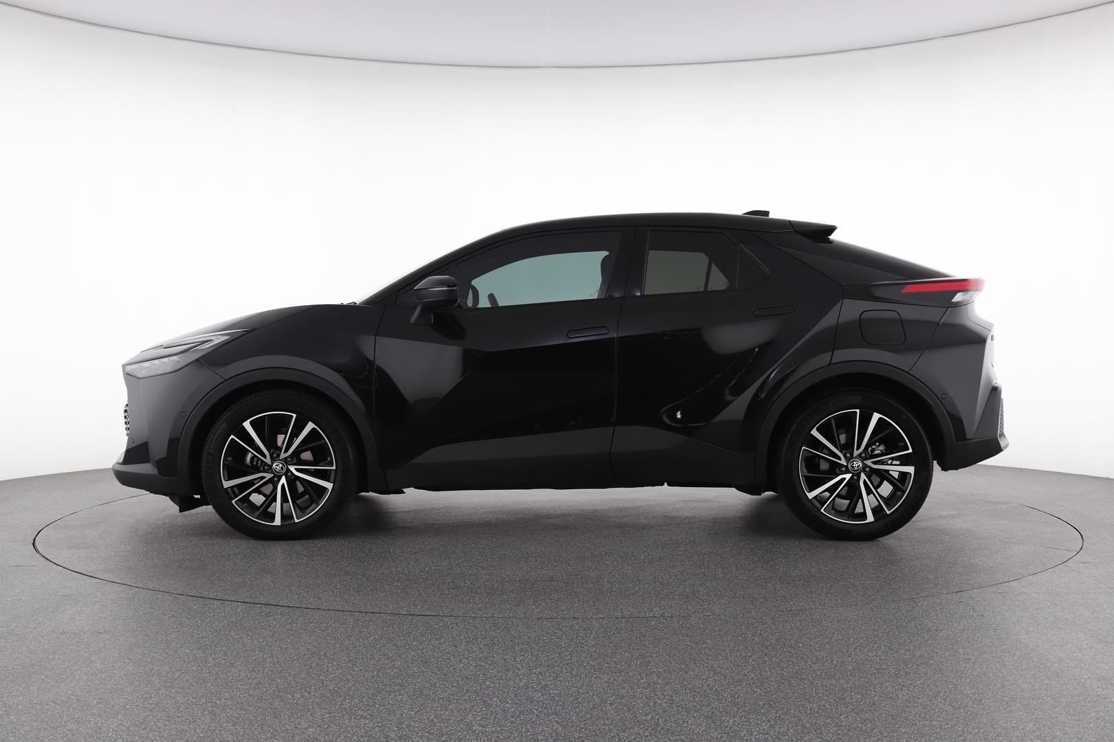 Toyota C-hr image 3