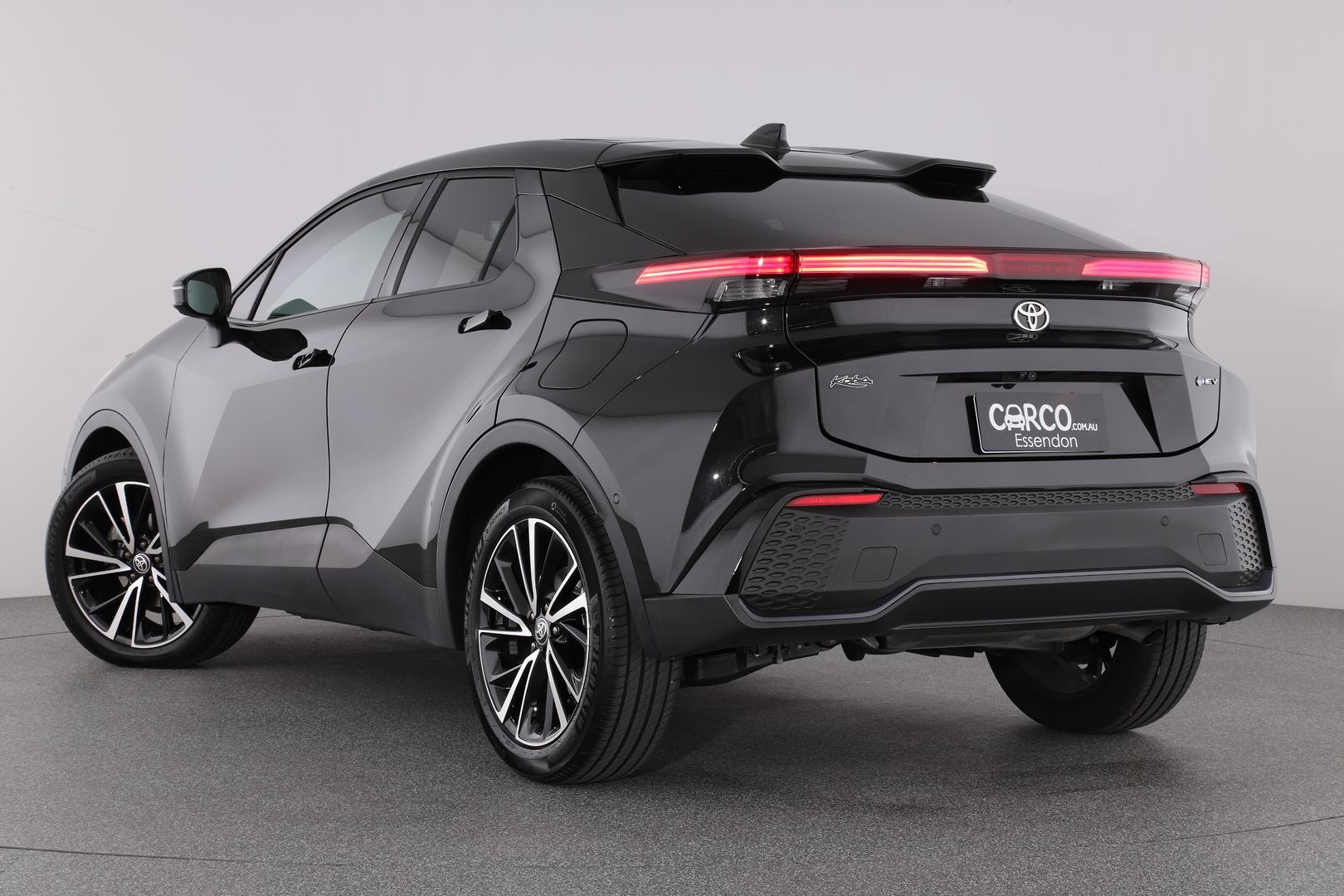 Toyota C-hr image 2