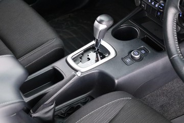 https://dvg-vehicle-assets.s3.amazonaws.com/C002365/49xs1xljfhaosof51vi0u638n.jpg