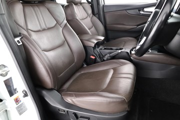 https://dvg-vehicle-assets.s3.amazonaws.com/C002367/4tid7cgzclcloaq8rppci8ix7.jpg