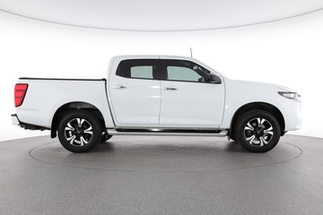https://dvg-vehicle-assets.s3.amazonaws.com/C002367/5d5guz2eiuw7n6mctm21bf3xc.jpg