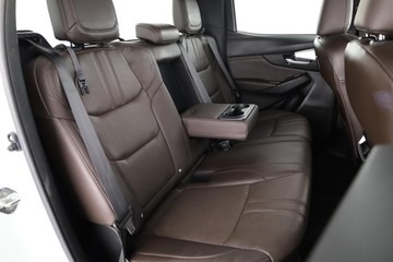 https://dvg-vehicle-assets.s3.amazonaws.com/C002367/dzi1bkhcfxajsonb35921s9ge.jpg