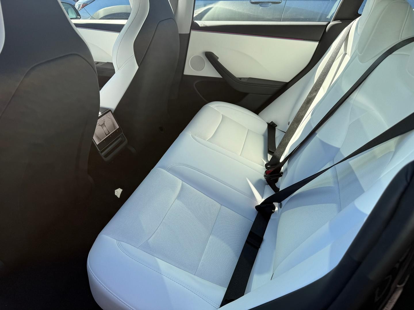 Tesla Model 3 image 3
