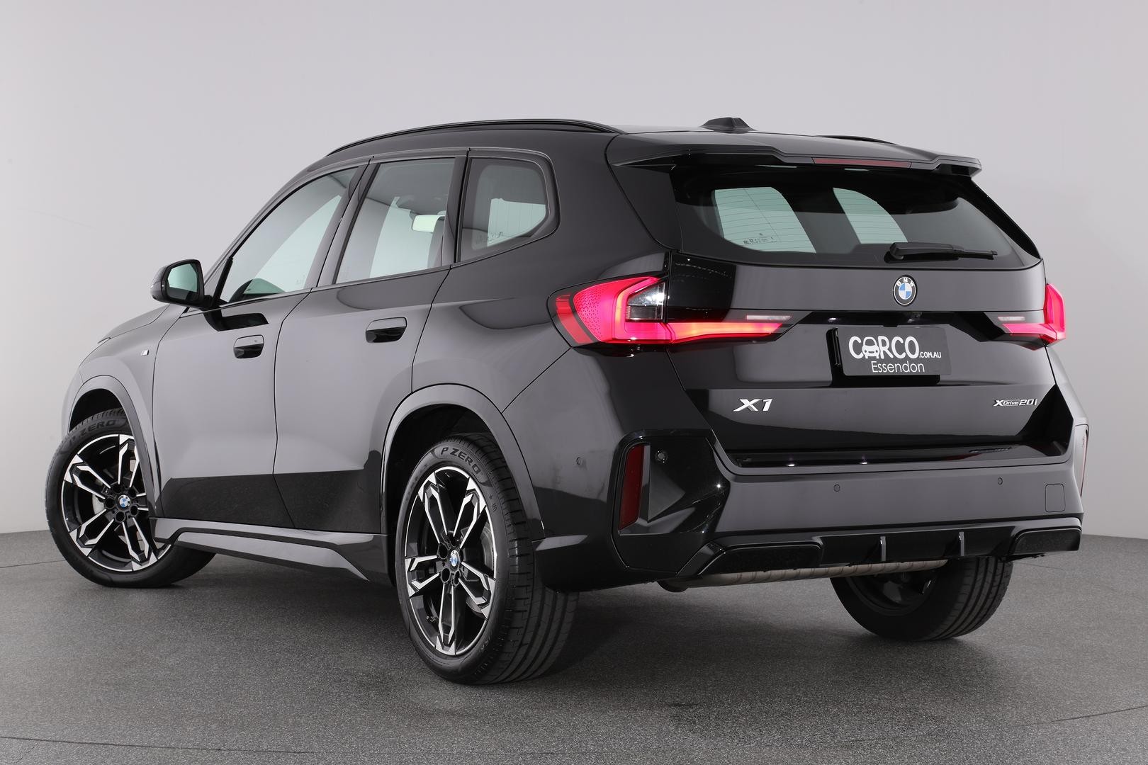 BMW X1 image 2