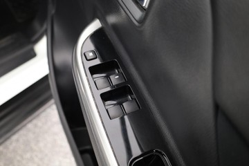 https://dvg-vehicle-assets.s3.amazonaws.com/C002378/1i199leu4hs57vccdyyfur7qc.jpg