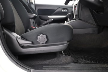 https://dvg-vehicle-assets.s3.amazonaws.com/C002378/4vzrpc8au7ctd9fcrh5fsitp.jpg