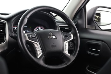 https://dvg-vehicle-assets.s3.amazonaws.com/C002378/70ngq92jhw8cin1aedfuaqa05.jpg