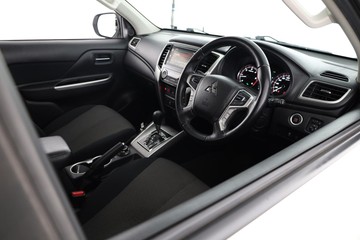 https://dvg-vehicle-assets.s3.amazonaws.com/C002378/acrt9ihtlcxj6qcbsfaw80zvz.jpg
