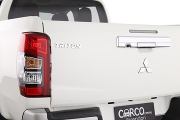 https://dvg-vehicle-assets.s3.amazonaws.com/C002378/afeg9uo4w1niivb6a2c4bibts.jpg