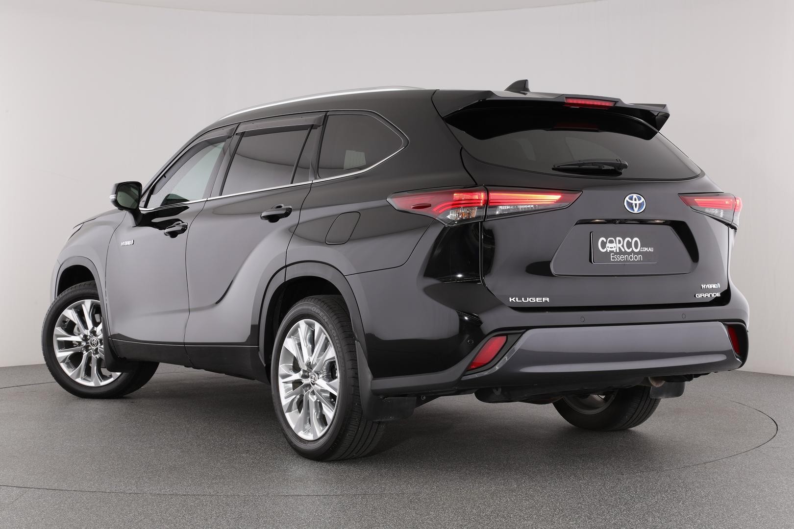 Toyota Kluger image 2