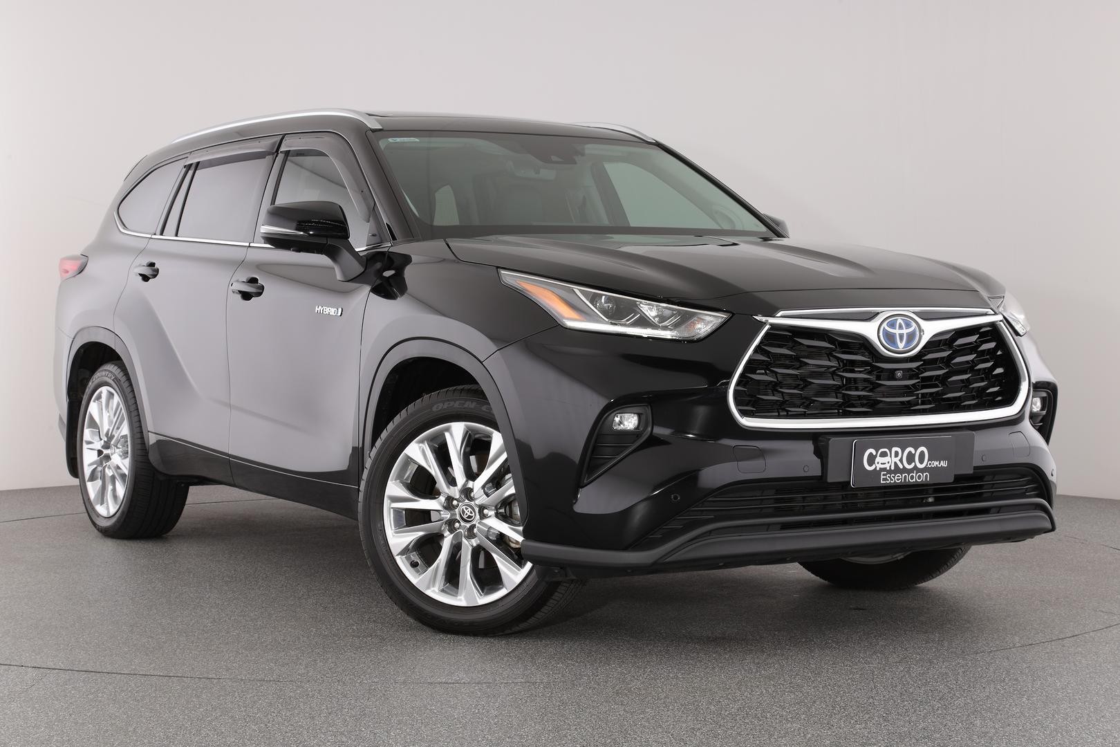 Toyota Kluger image 1