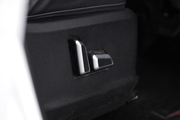 https://dvg-vehicle-assets.s3.amazonaws.com/C002380/526d5y12kkpi9sy7hdw2gi5c4.jpg