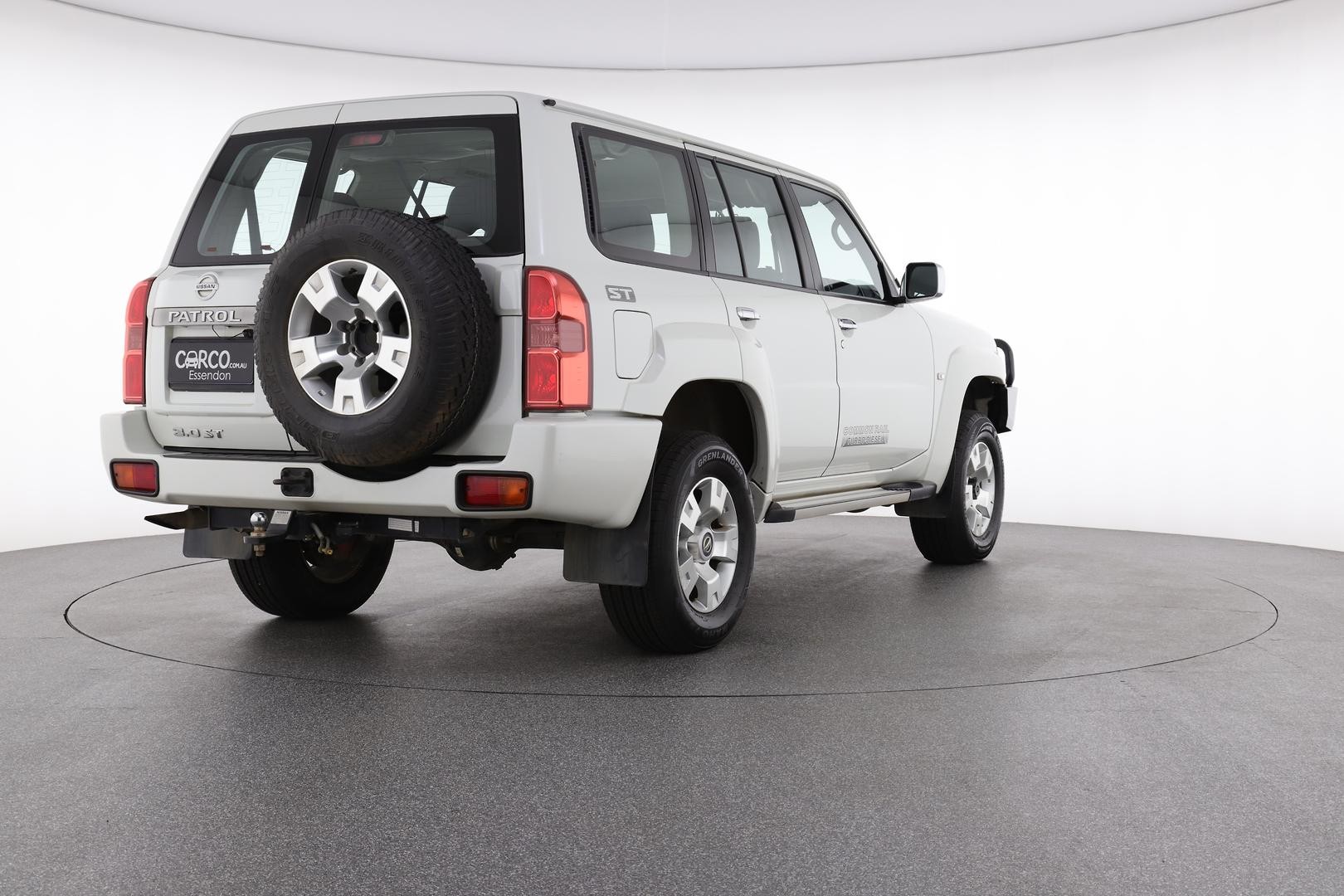 Nissan Patrol image 2
