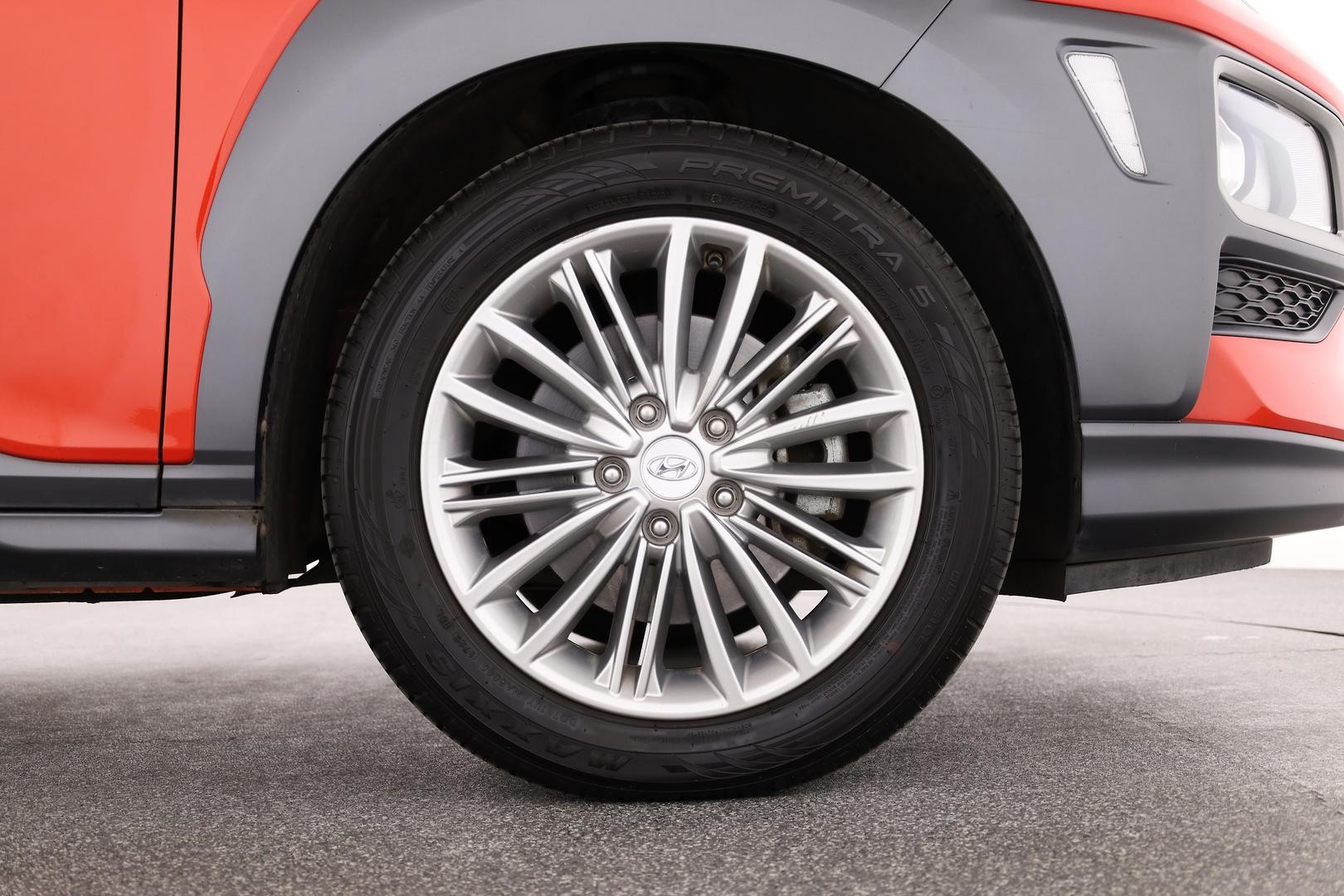 Hyundai Kona image 3