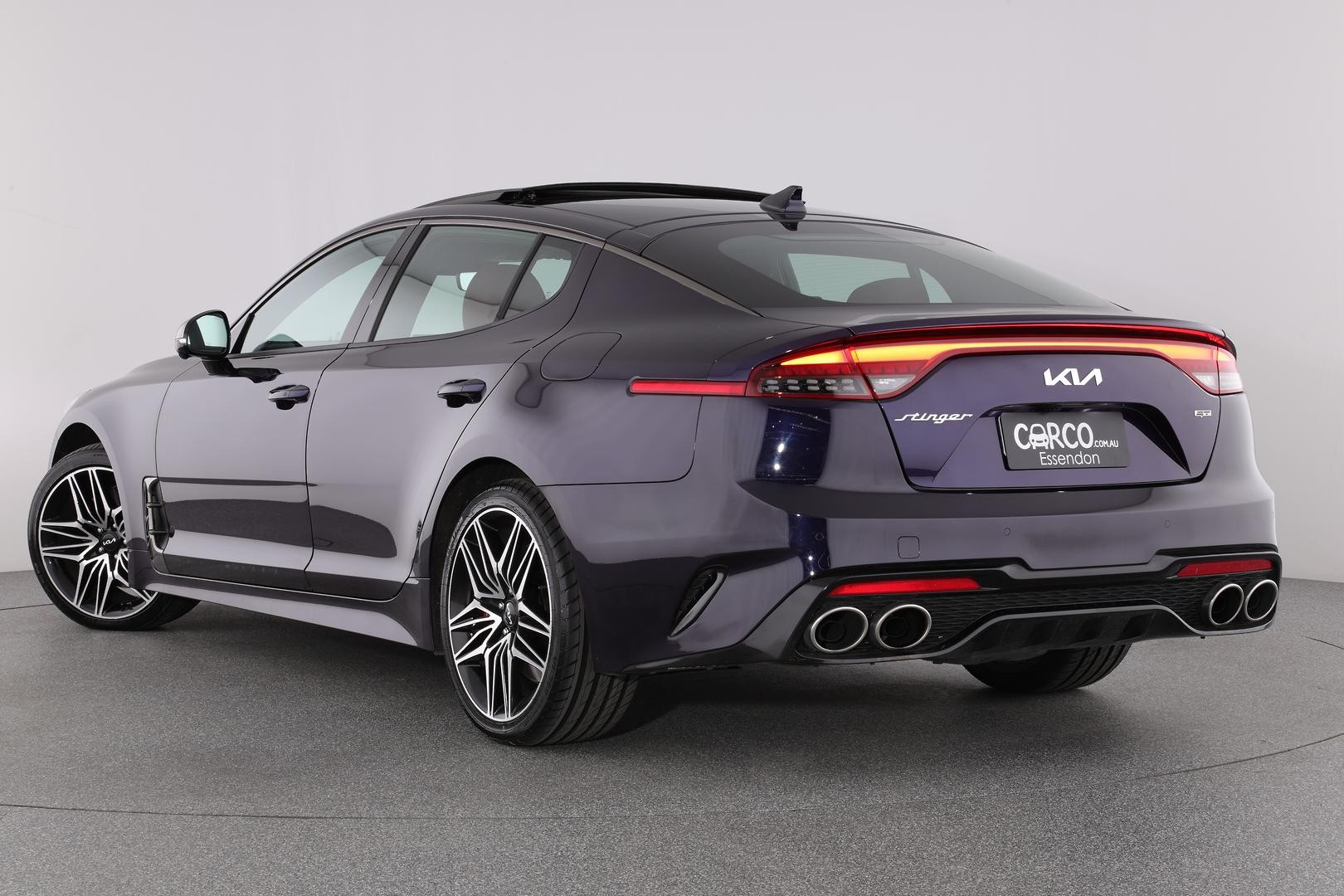 Kia Stinger image 2