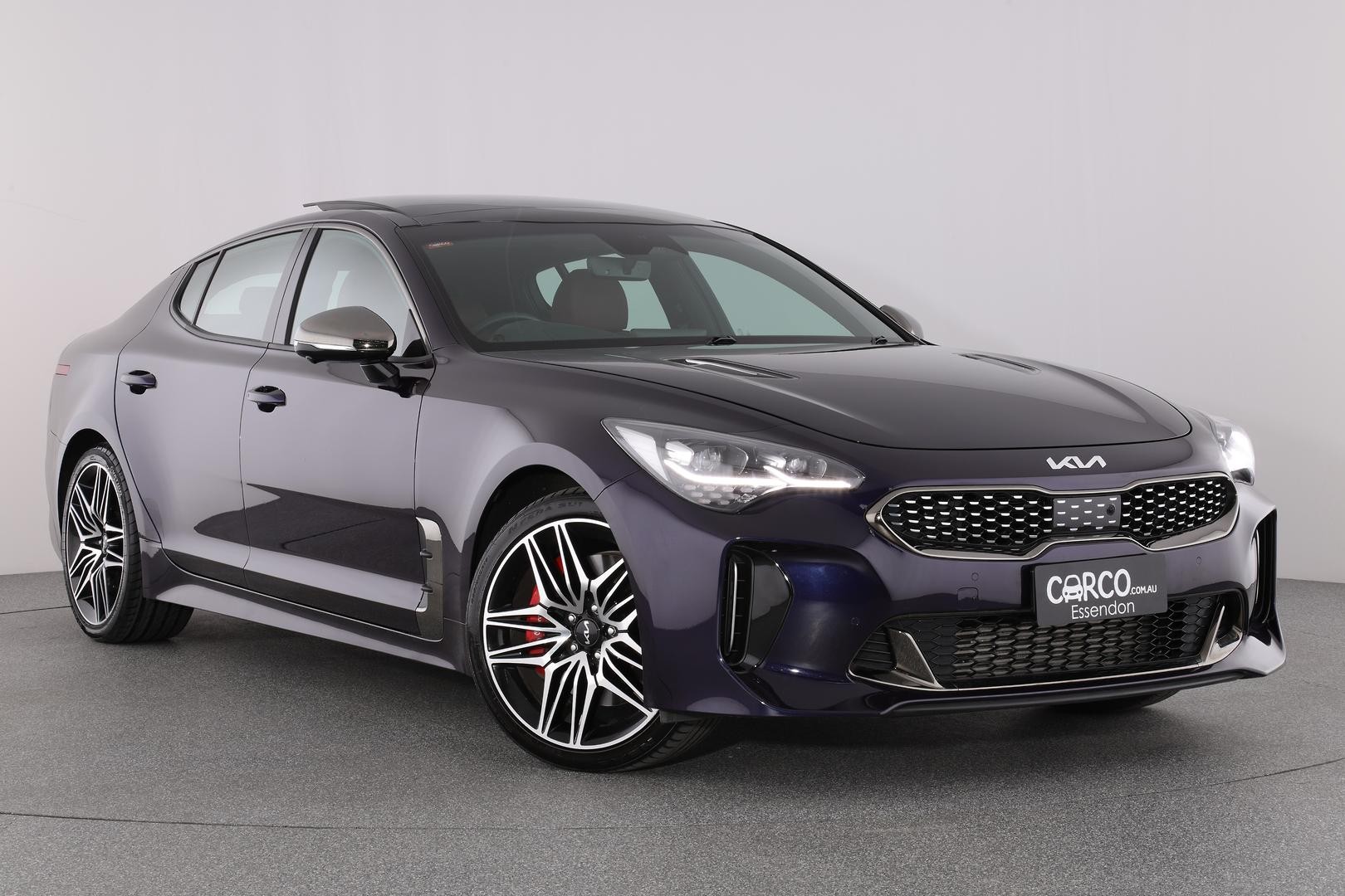 Kia Stinger image 1