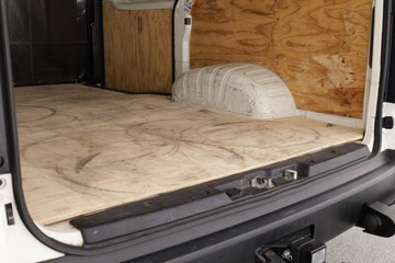 https://dvg-vehicle-assets.s3.amazonaws.com/C002400/4h1eostcirn6ub4ri0a3p24i1.jpg