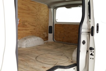 https://dvg-vehicle-assets.s3.amazonaws.com/C002400/58p6w2114k3mgouvd7og1op40.jpg