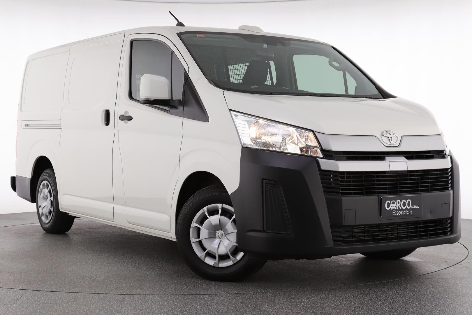 Toyota Hiace image 1