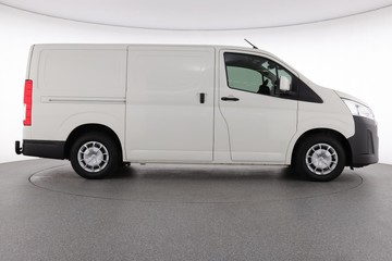 https://dvg-vehicle-assets.s3.amazonaws.com/C002400/7h2p0tcxbwpzbkglxs0fc2owg.jpg