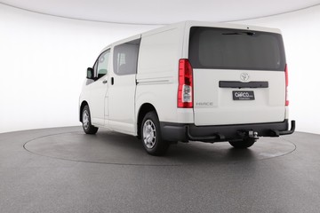https://dvg-vehicle-assets.s3.amazonaws.com/C002400/8v1j8glgaflsgsbmwptvcpepy.jpg