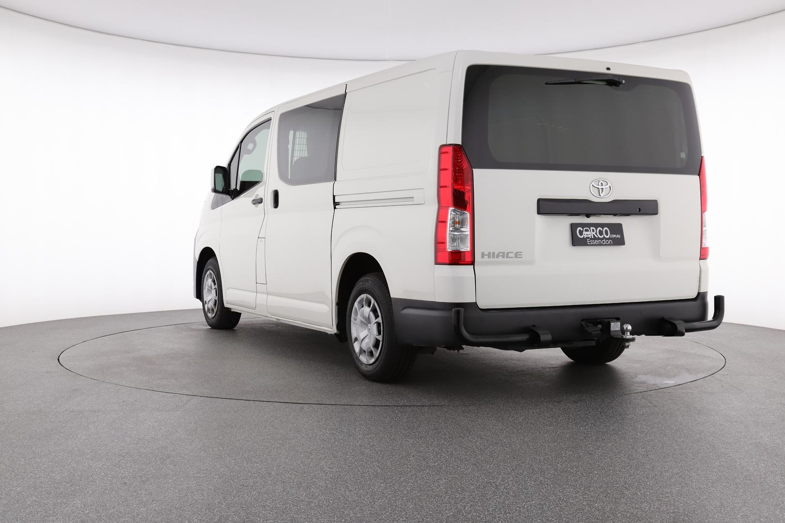 Toyota Hiace image 3
