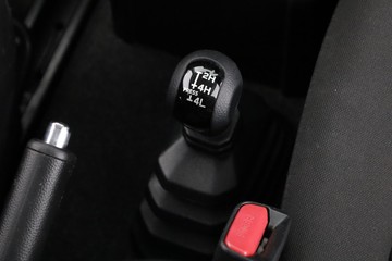 https://dvg-vehicle-assets.s3.amazonaws.com/C002418/8ml6nvyezu551bujzpv0dza05.jpg