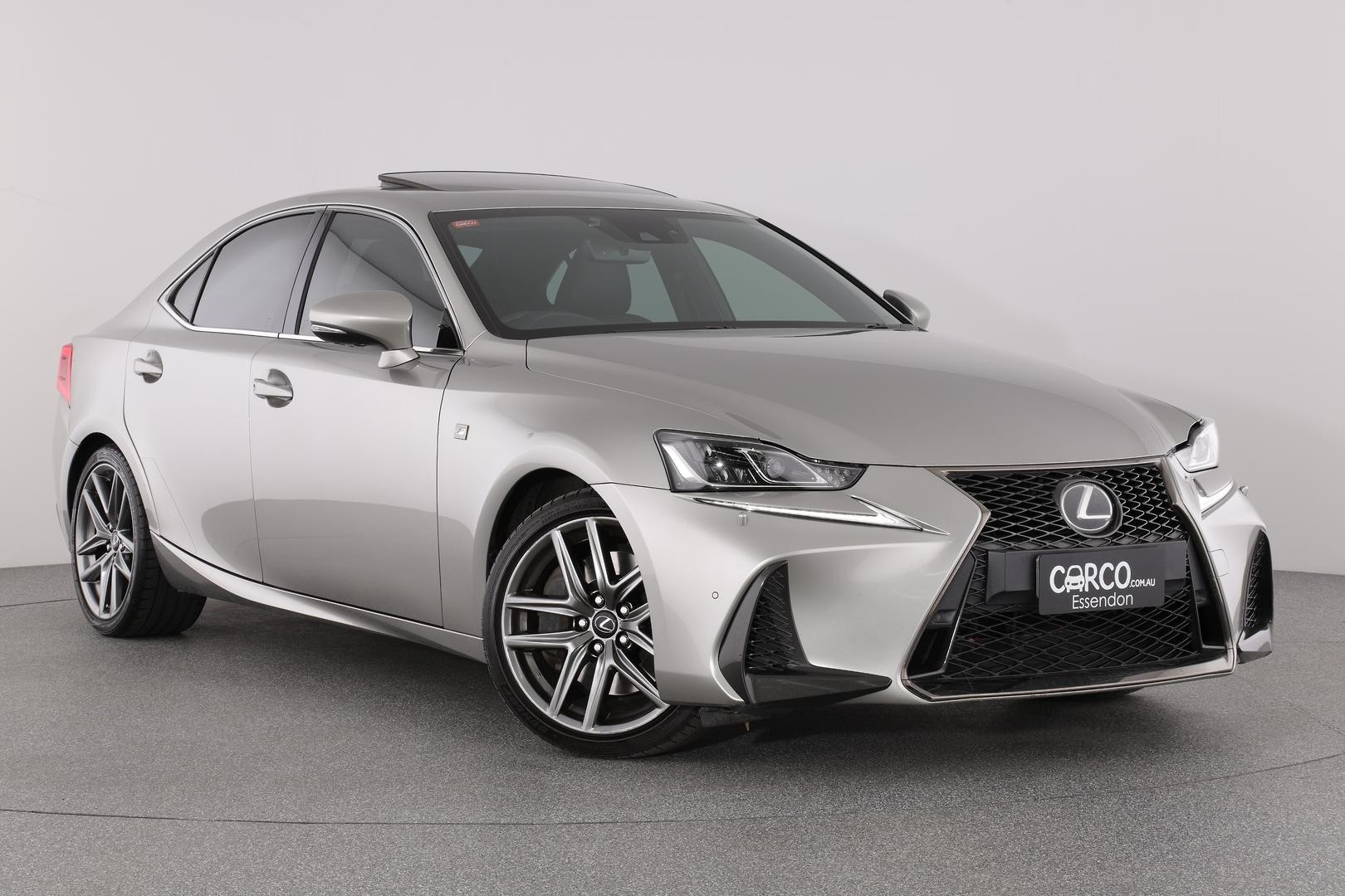 Lexus Is image 1