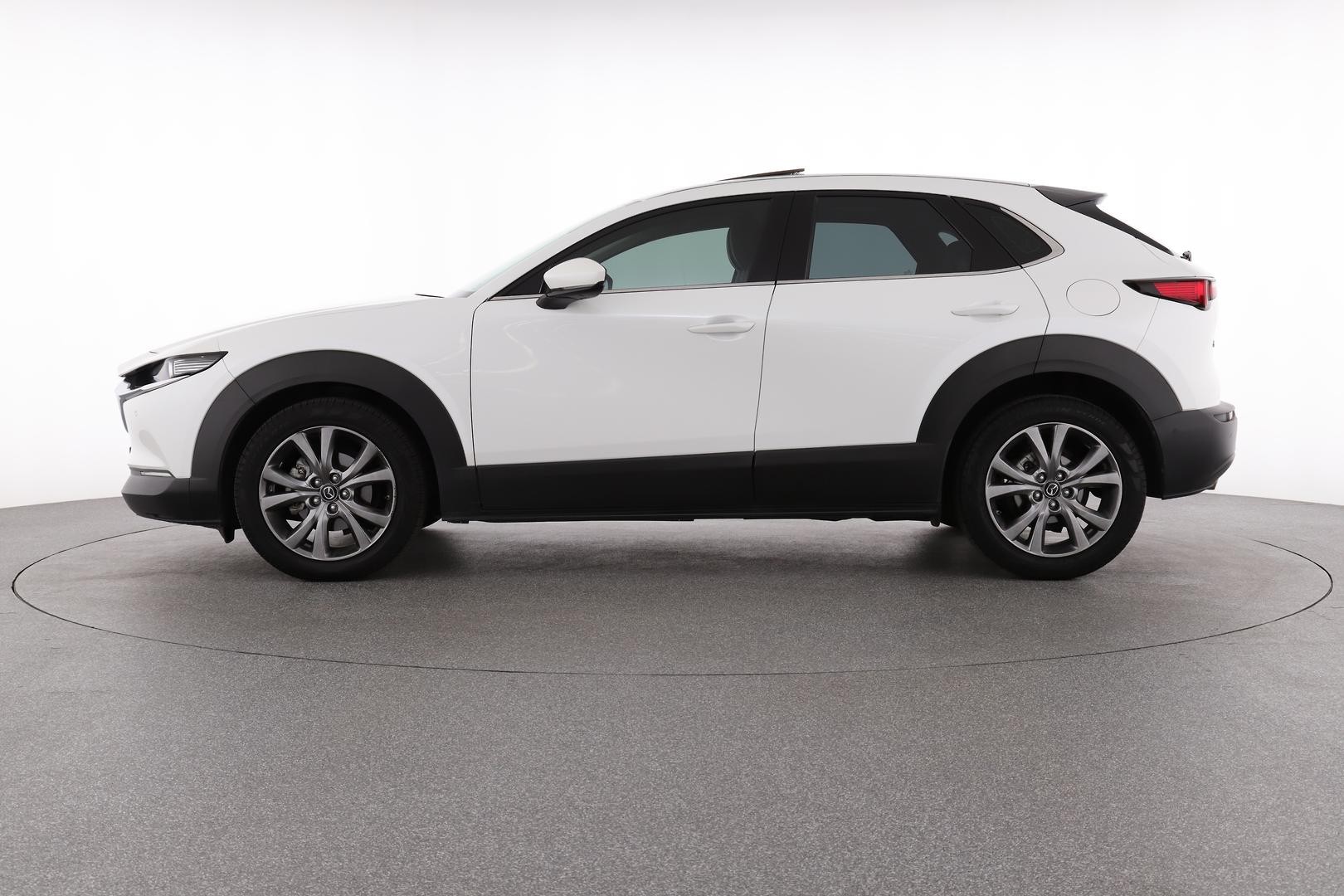 Mazda Cx-30 image 2