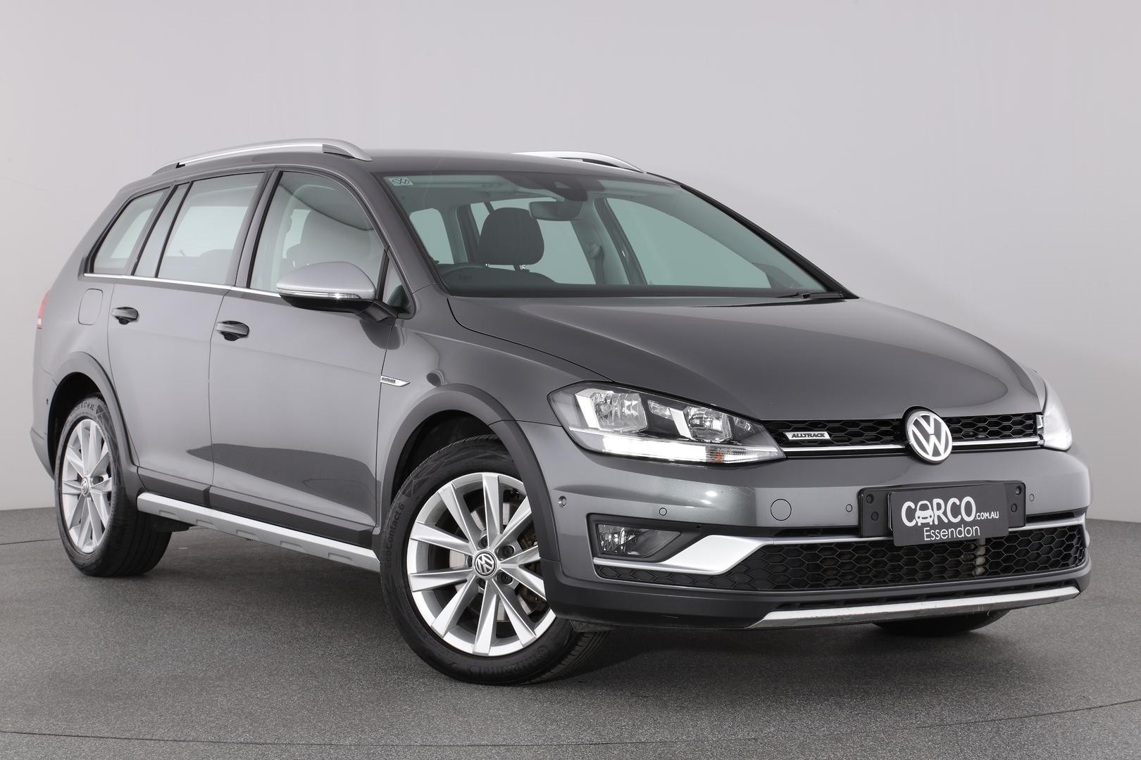 Volkswagen Golf image 1