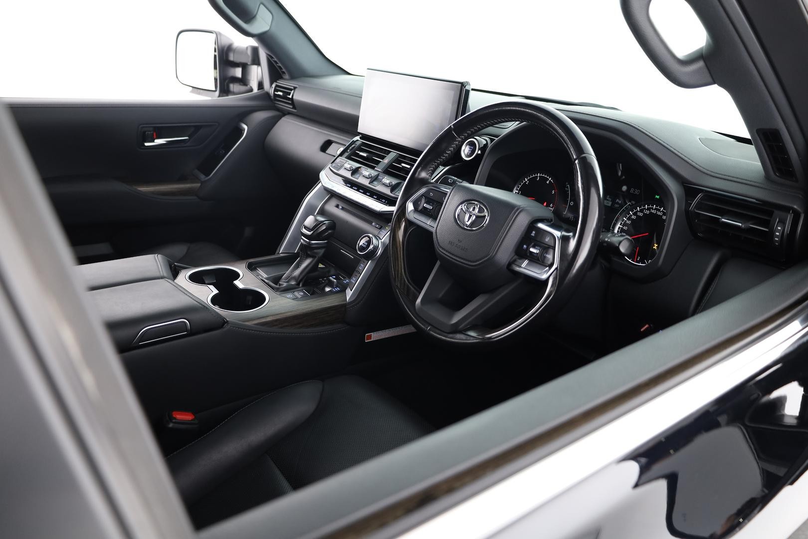 Toyota Landcruiser image 4