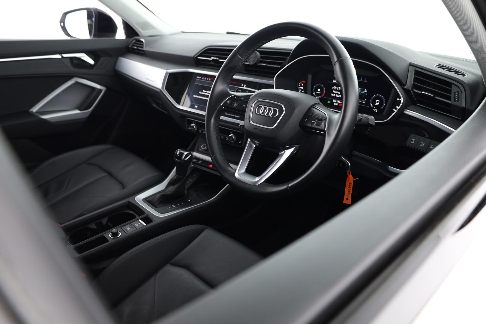Audi Q3 image 4