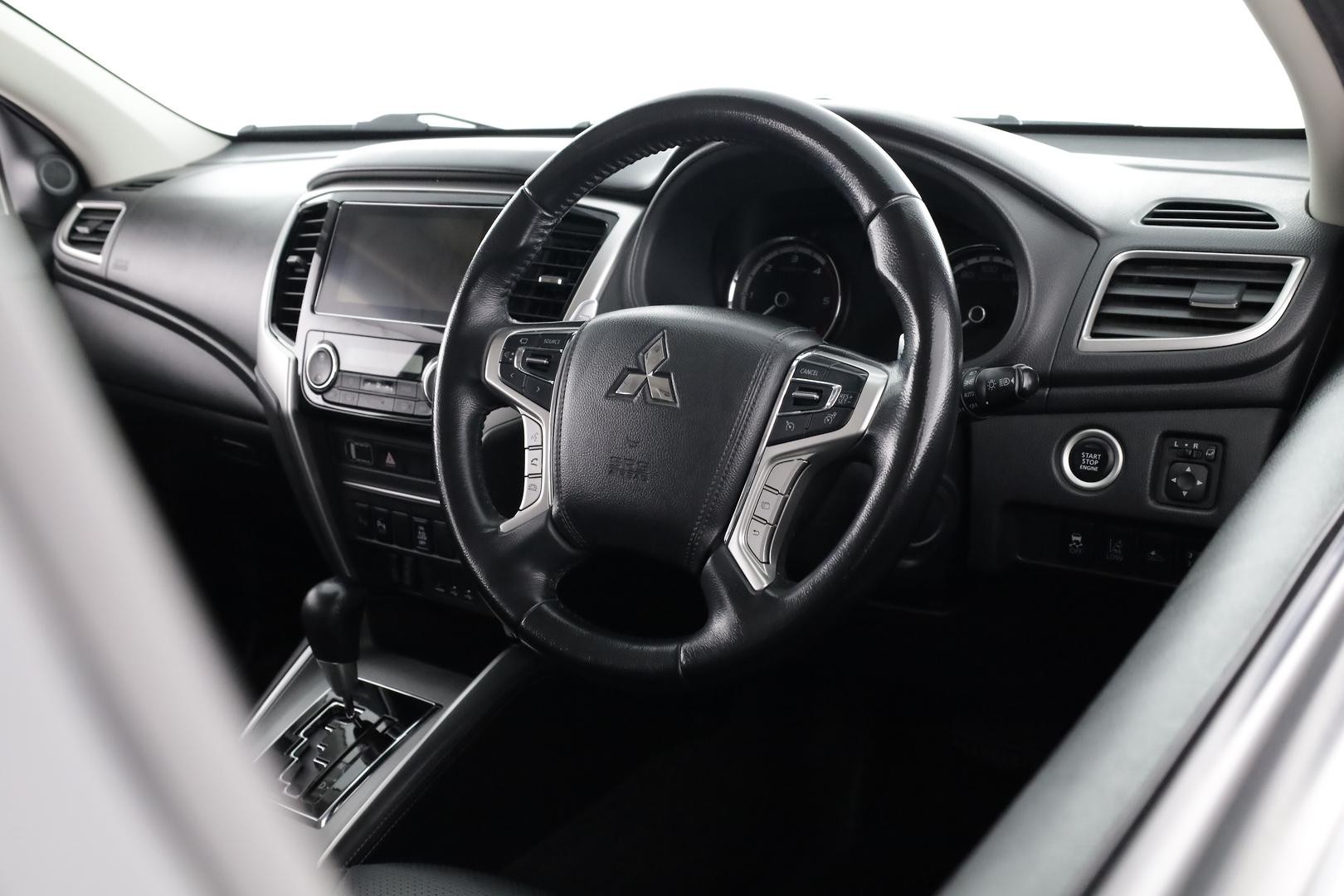 Mitsubishi Triton image 4