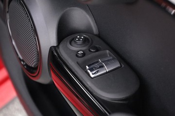 https://dvg-vehicle-assets.s3.amazonaws.com/C002476/3hth5mnrsj3bzyl13awrhrf77.jpg