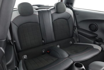 https://dvg-vehicle-assets.s3.amazonaws.com/C002476/7iztmy0o7d22rwnkhid3xh6y6.jpg