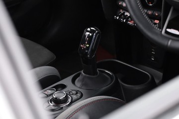 https://dvg-vehicle-assets.s3.amazonaws.com/C002476/cxq92l4euhye6kgg2e1dpm27f.jpg