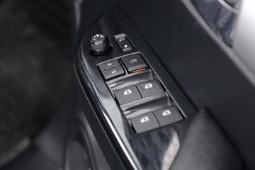 https://dvg-vehicle-assets.s3.amazonaws.com/C002490/5y4nzn5z9l4hwmfdrx1spm3ga.jpg