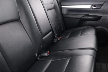 https://dvg-vehicle-assets.s3.amazonaws.com/C002490/7ghzsj10sxku1ss9dmoqk2umy.jpg