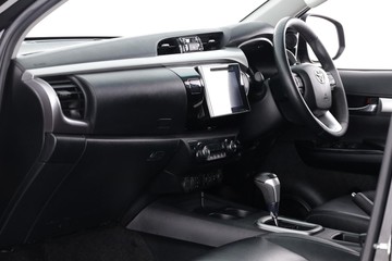 https://dvg-vehicle-assets.s3.amazonaws.com/C002490/dhokiv3ashrcxd820bvsb1wql.jpg